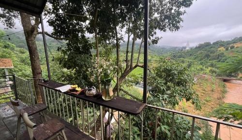 Bungalow with Garden View