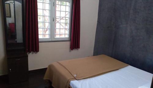 Family Room with Mountain View