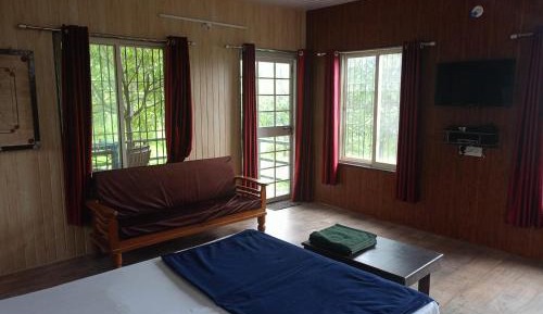 Studio with Mountain View