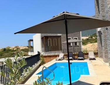 Two-Bedroom Apartment with Pool View
