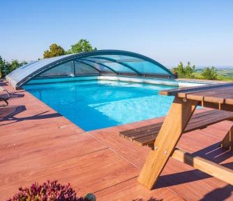 Villa with Garden View