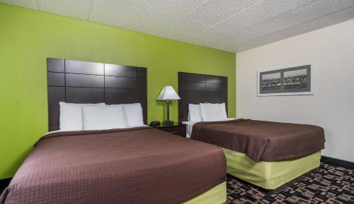 Queen Room with Two Queen Beds - Non-Smoking