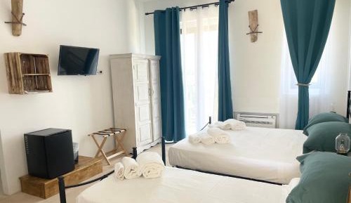 Triple Room with Garden View