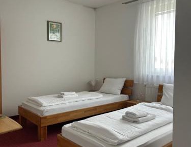 Twin Room with Private Bathroom
