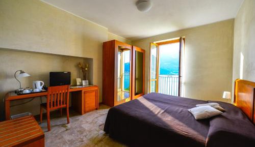 King Room with Lake View