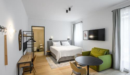 Deluxe Double or Twin Room with Balcony