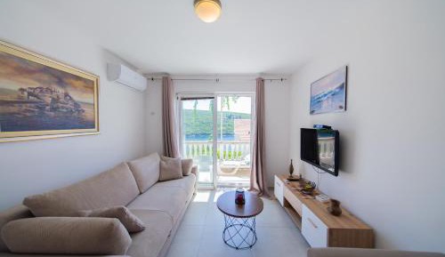 Studio with Sea View