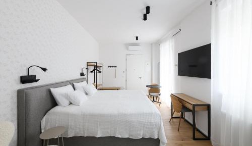 Deluxe Double or Twin Room with Balcony