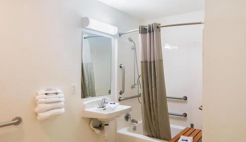 Quadruple Room - Non-Smoking