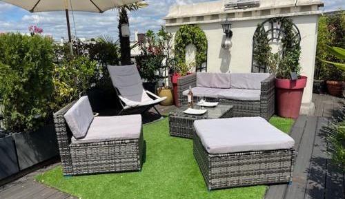 Apartment with Terrace