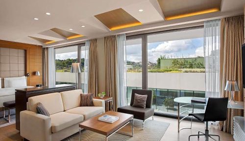 Signature Suite with Garden View