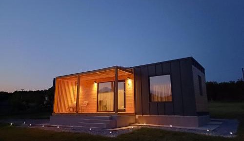 One-Bedroom Bungalow