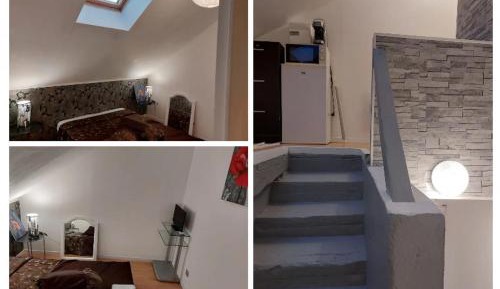 Standard Double Room with Shared Bathroom