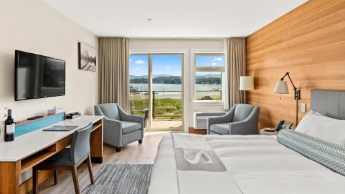 King Suite with Balcony
