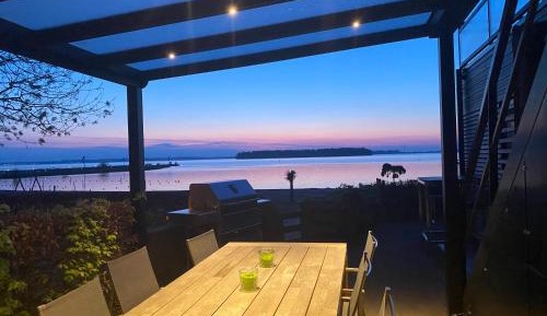 Villa - Beach Front