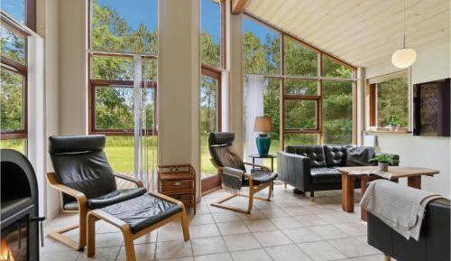 Three-Bedroom Holiday Home 