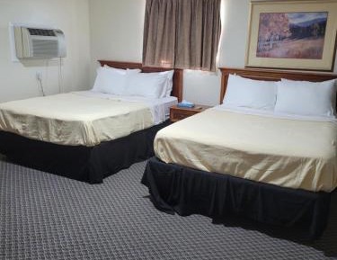 Deluxe Queen Room with Two Queen Beds