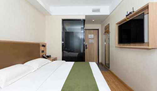 Superior Queen Room