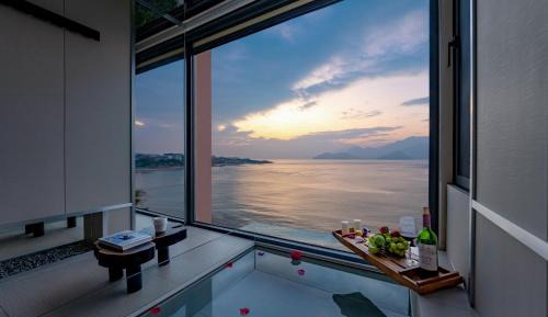 Deluxe Double Room with Sea View