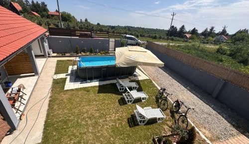 Deluxe One-Bedroom Apartment with Garden View