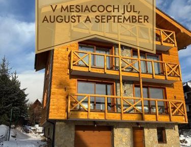 One-Bedroom Apartment with Balcony and Tatra Mountain View