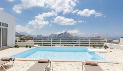 Villa with Private Pool - Petres Villa 2