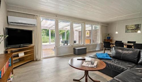 Three-Bedroom Vacation Home 