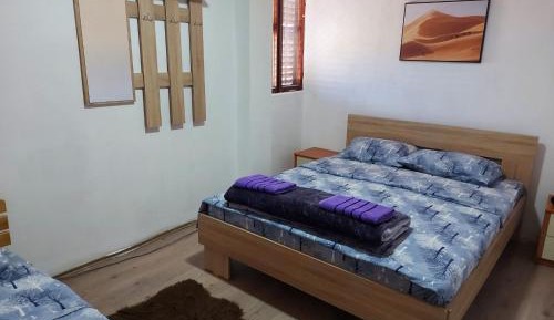 Economy Triple Room