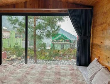 Bungalow with Garden View