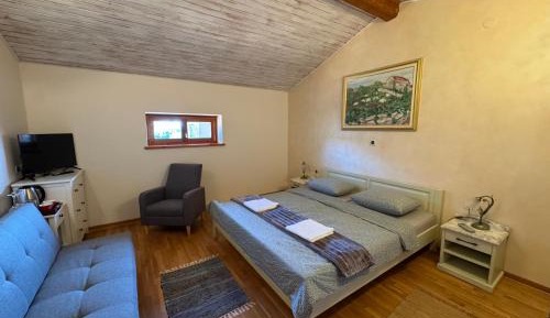 Queen Room with Garden View