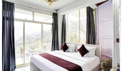 King Room with Mountain View