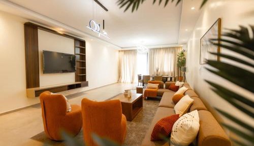 Three-Bedroom Apartment with Balcony
