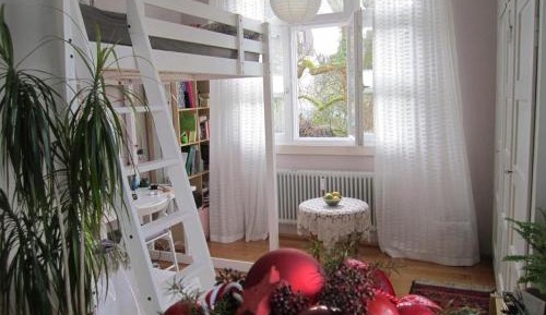 Superior One-Bedroom Apartment