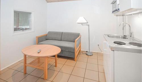 One-Bedroom Holiday Home