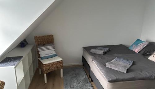 Queen Room with Shared Bathroom