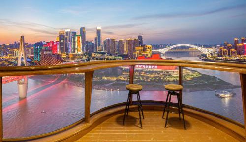 One-Bedroom Apartment with Balcony and Sea View