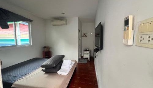 One-Bedroom Bungalow