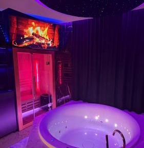 One-Bedroom Apartment with Spa Bath