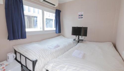 Twin Room with Bathroom