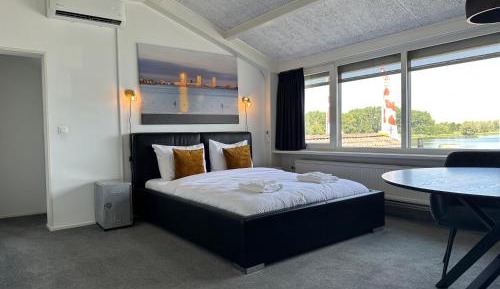 King Room with Lake View