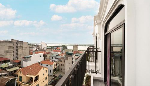 Two-Bedroom Apartment with River View