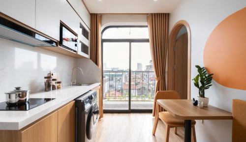 One-Bedroom Apartment with City View