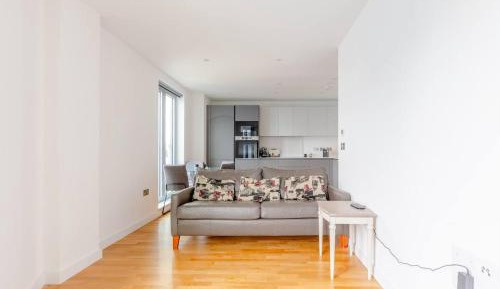 Two-Bedroom Apartment with Balcony