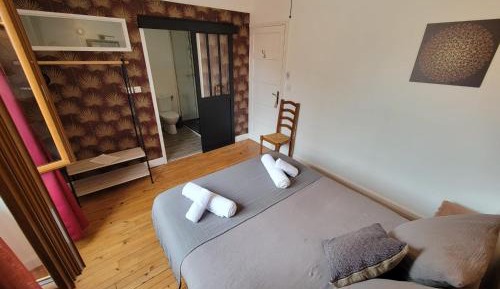 Double Room with Private Bathroom