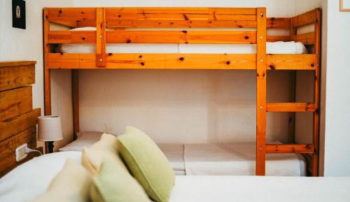 Quadruple Room with Private Bathroom