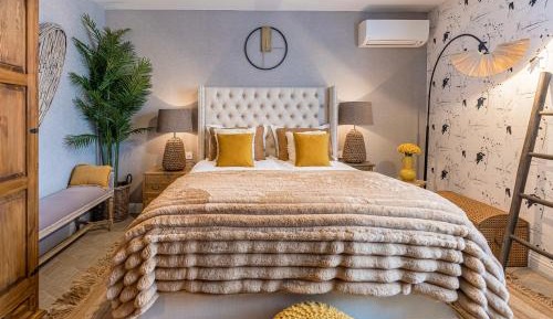 Deluxe Double Room with Bath