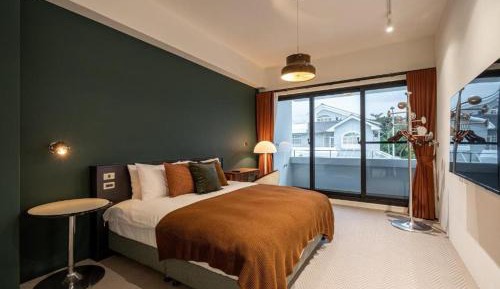 Queen Room with Spa Bath