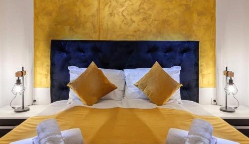 One-Bedroom Deluxe Apartment