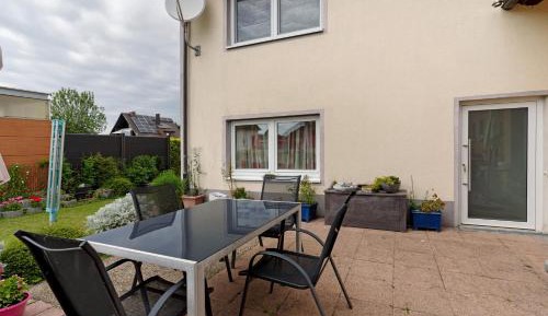 Superior One-Bedroom Apartment