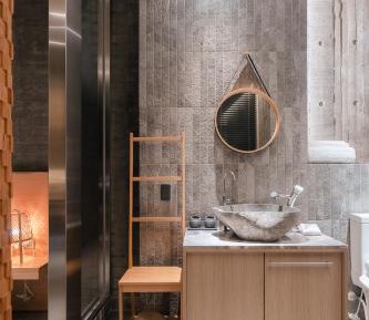 Queen Room with Pool View